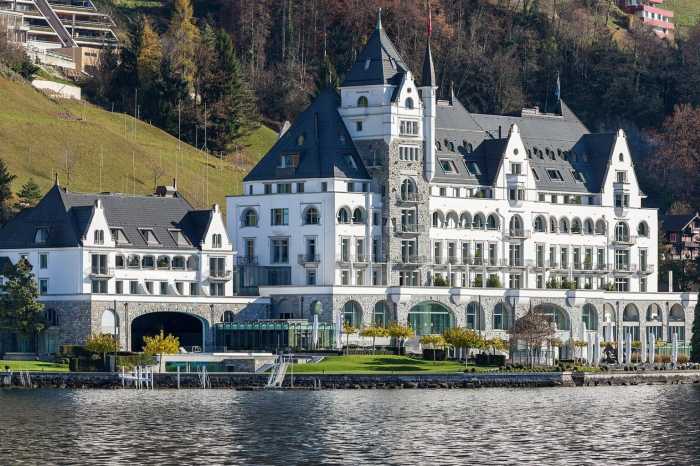 Best Hotels with Breathtaking Mountain Views