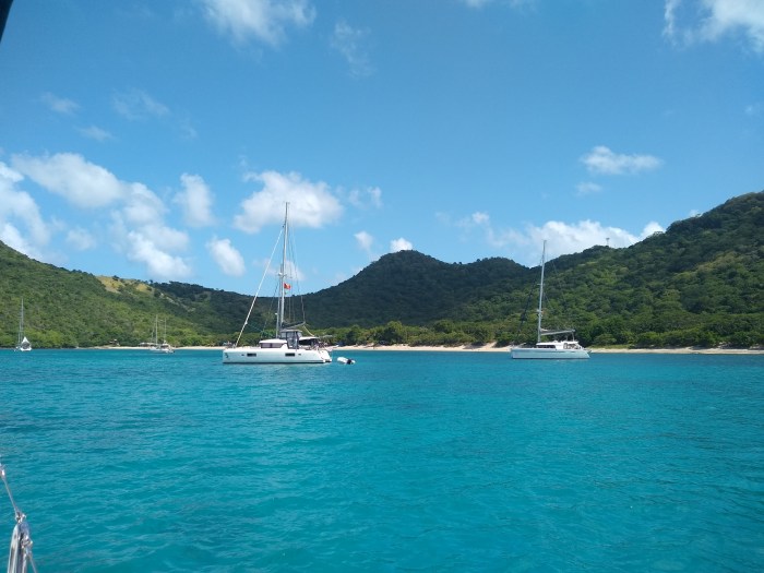 Island hopping point february Island hopping point february