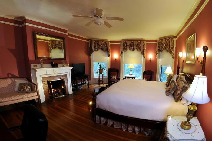 Top Hotels with Fireplaces and Winter Retreat Atmospheres