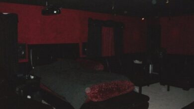Theater bedroom movie preview