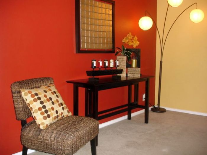Accent Walls: Paint, Wallpaper, or Texture?